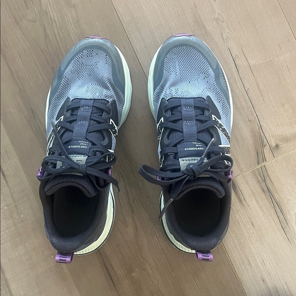 New Balance Sneakers - Picture 6 of 8